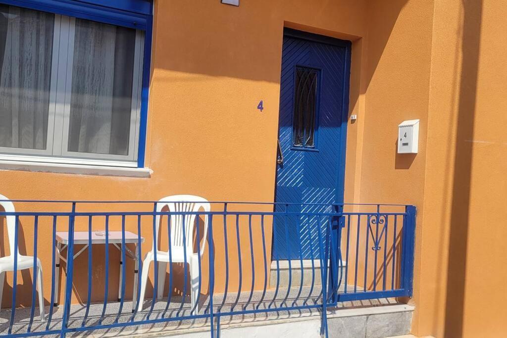 The Warm House Aegina Villa Екстериор снимка